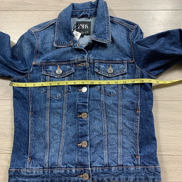 Zara Dark Wash Denim Jean Jacket - Picture 10 of 11